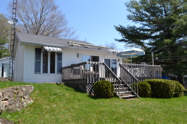 70B Powell Bay Lane Sand Lake Waterfront Cottage Rideau Gurreathomes