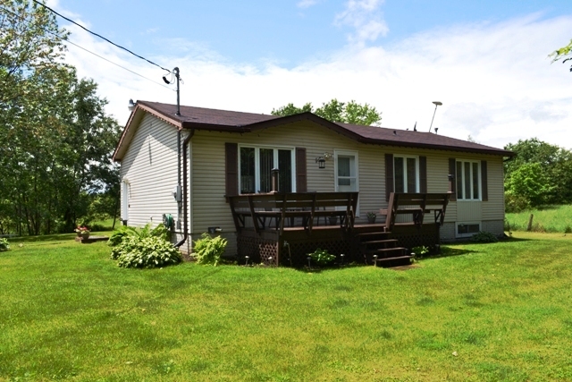 480 Porter Road Bungalow Acre Rideau Lakes Westport Gurreathomes
