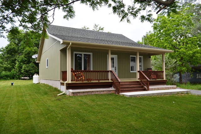 4 Carleton Street Newboro Rideau Lakes Gurreathomes