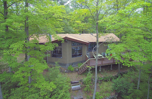 71 Donald's Lane Bobs Lake Waterfront Home Cottage Gurreathomes