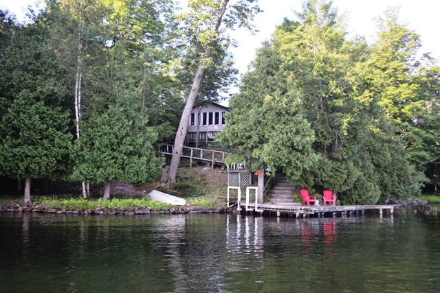 11 Scott Island Newboro Lake Waterfront Cottage Gurreathomes