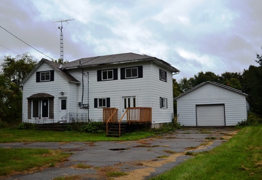 33 Hard Island Road, Athens, Rideau Lakes, Ontario, Gurreathomes.com