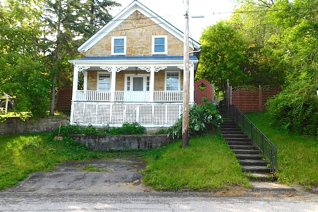 12 Colborne Street, Portland, Ontario, Rideau Lakes, Gurreathomes